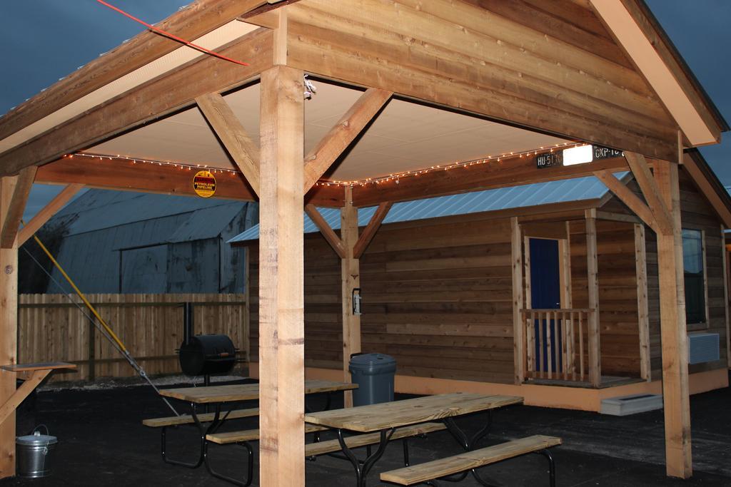 4K Lodges Poth Extérieur photo